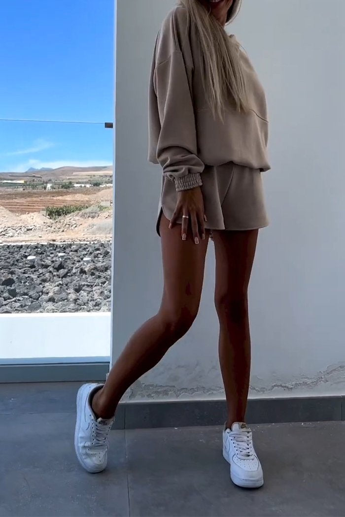 Hooded Sweatshirt and Shorts Sports Suit Hooded Sweatshirt and Shorts Sports Suit