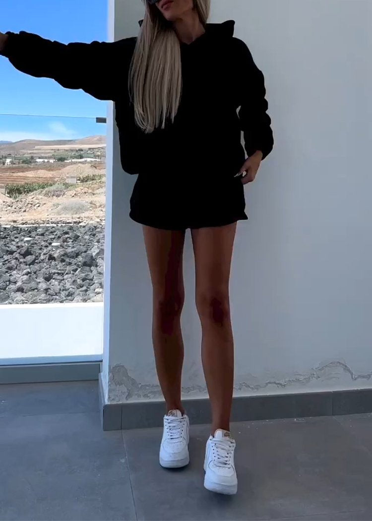 Hooded Sweatshirt and Shorts Sports Suit Hooded Sweatshirt and Shorts Sports Suit