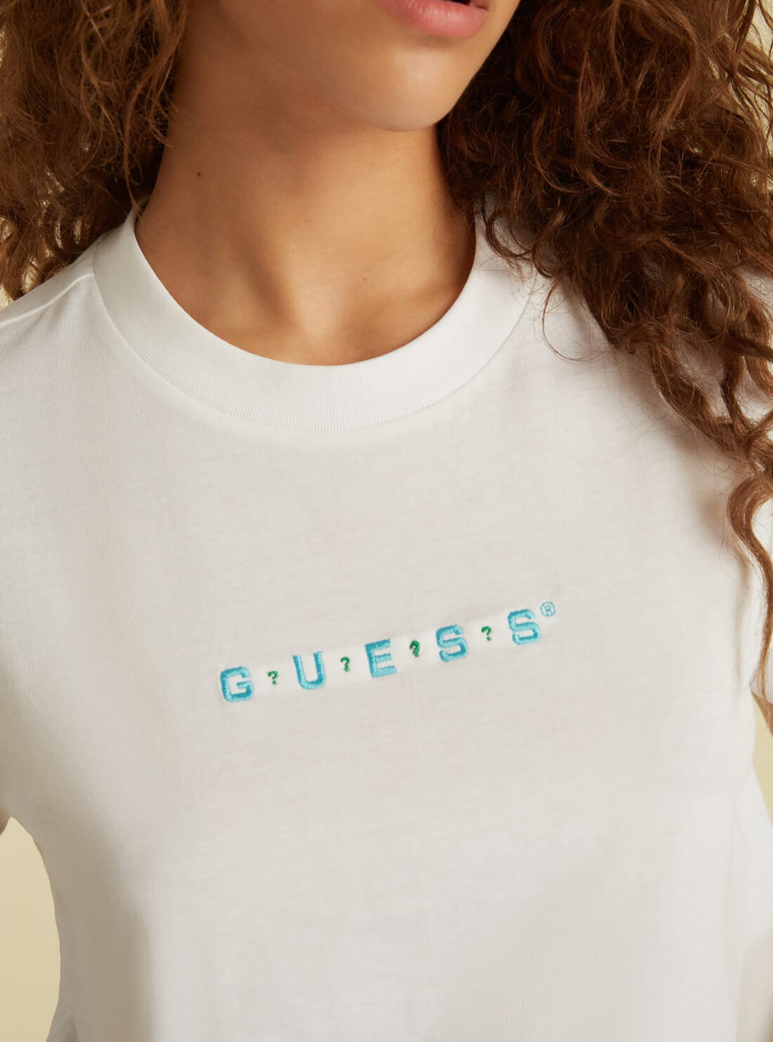 GUESS Originals White Arch Logo Crop T-Shirt GUESS Originals White Arch Logo Crop T-Shirt